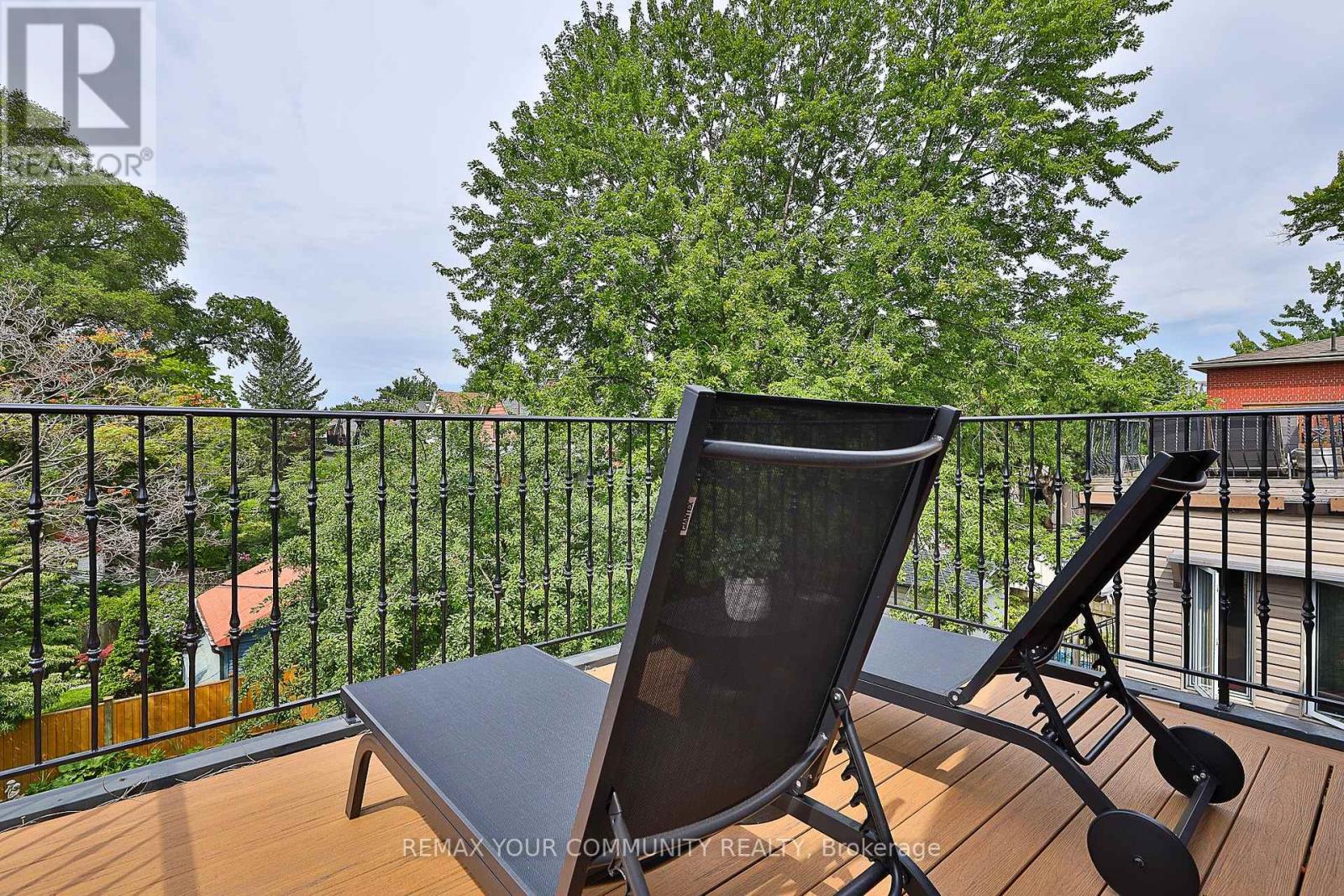 Unit #2 - 262 Roncesvalles Avenue, Toronto, Ontario  M6R 2M1 - Photo 32 - W12810824