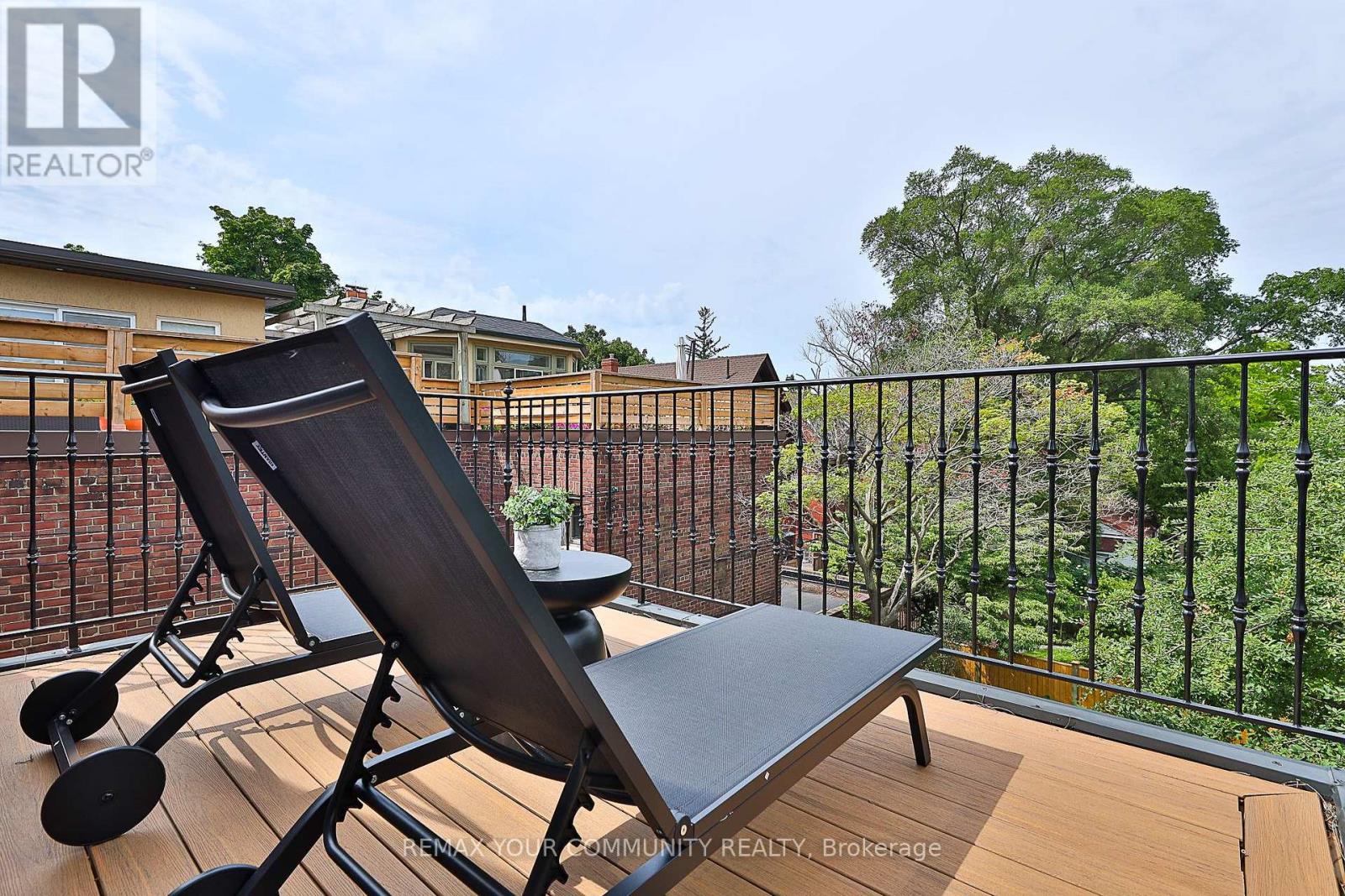 Unit #2 - 262 Roncesvalles Avenue, Toronto, Ontario  M6R 2M1 - Photo 33 - W12810824