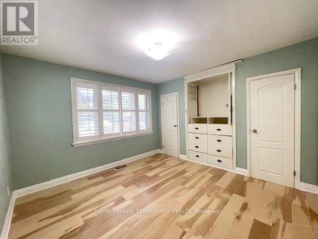 425 River Side Drive, Oakville, Ontario  L6K 3N6 - Photo 22 - W12810830