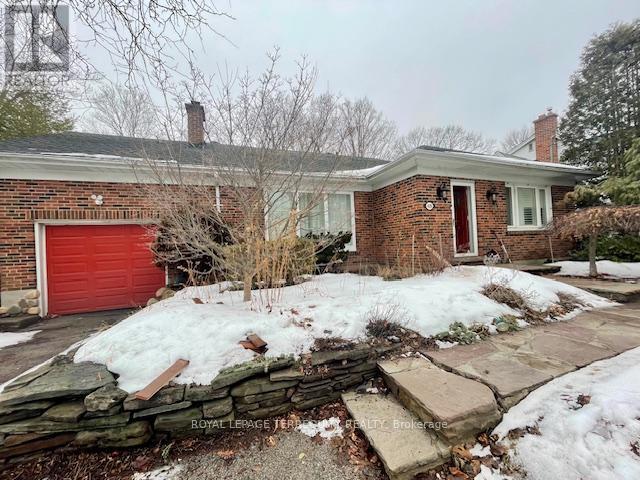 425 River Side Drive, Oakville, Ontario  L6K 3N6 - Photo 3 - W12810830