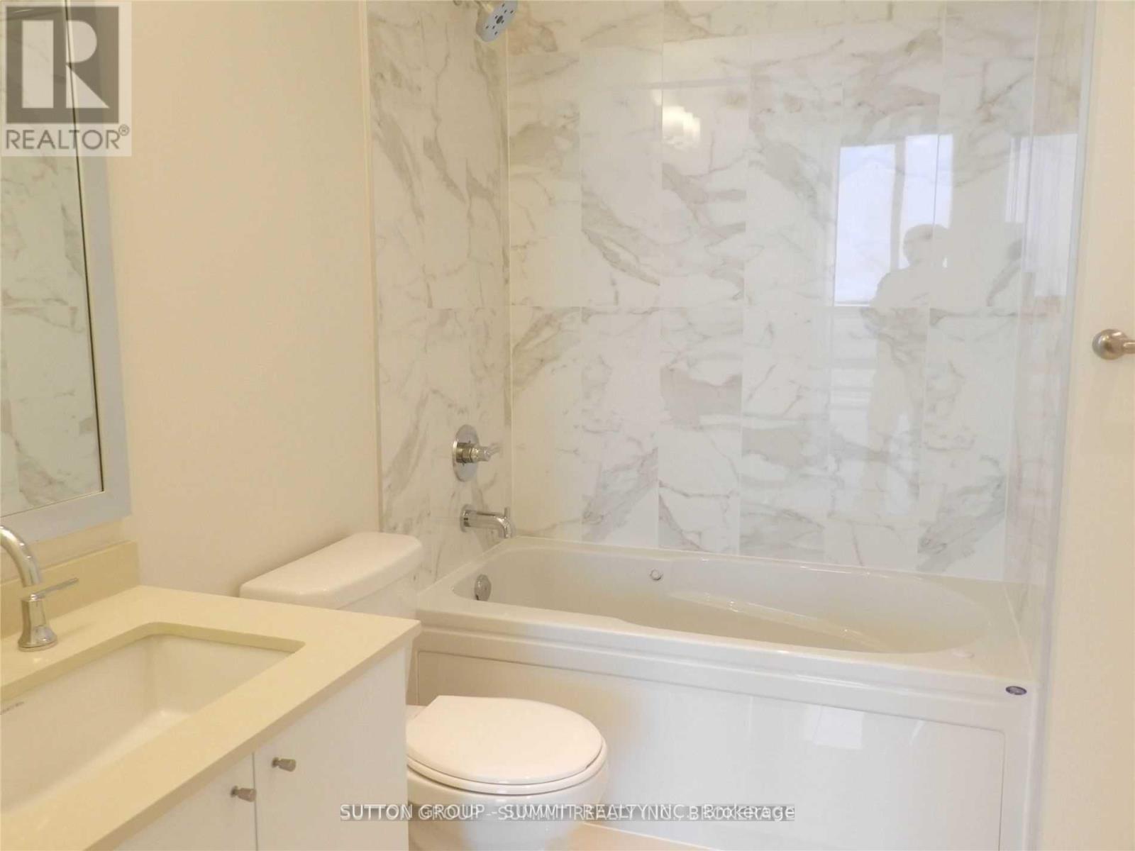 4502 - 3975 Grand Park Drive, Mississauga, Ontario  L5B 4M6 - Photo 5 - W12810844