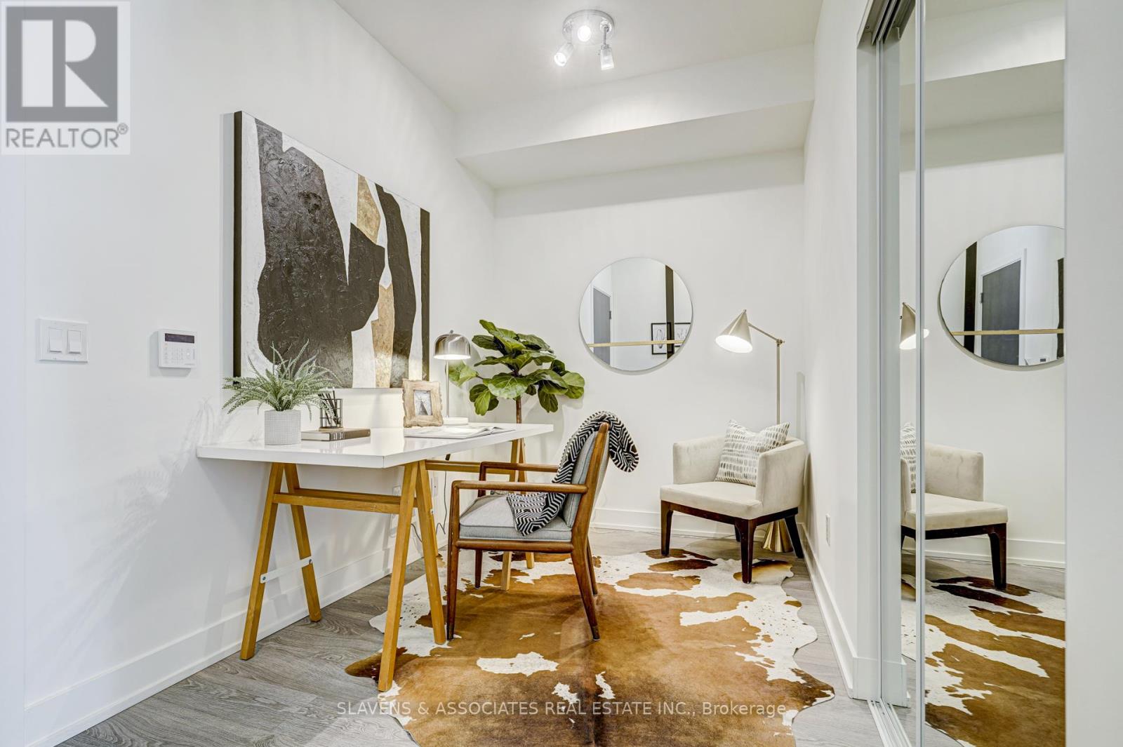 2921 - 9 Mabelle Avenue E, Toronto, Ontario  M9A 4Y1 - Photo 5 - W12810866