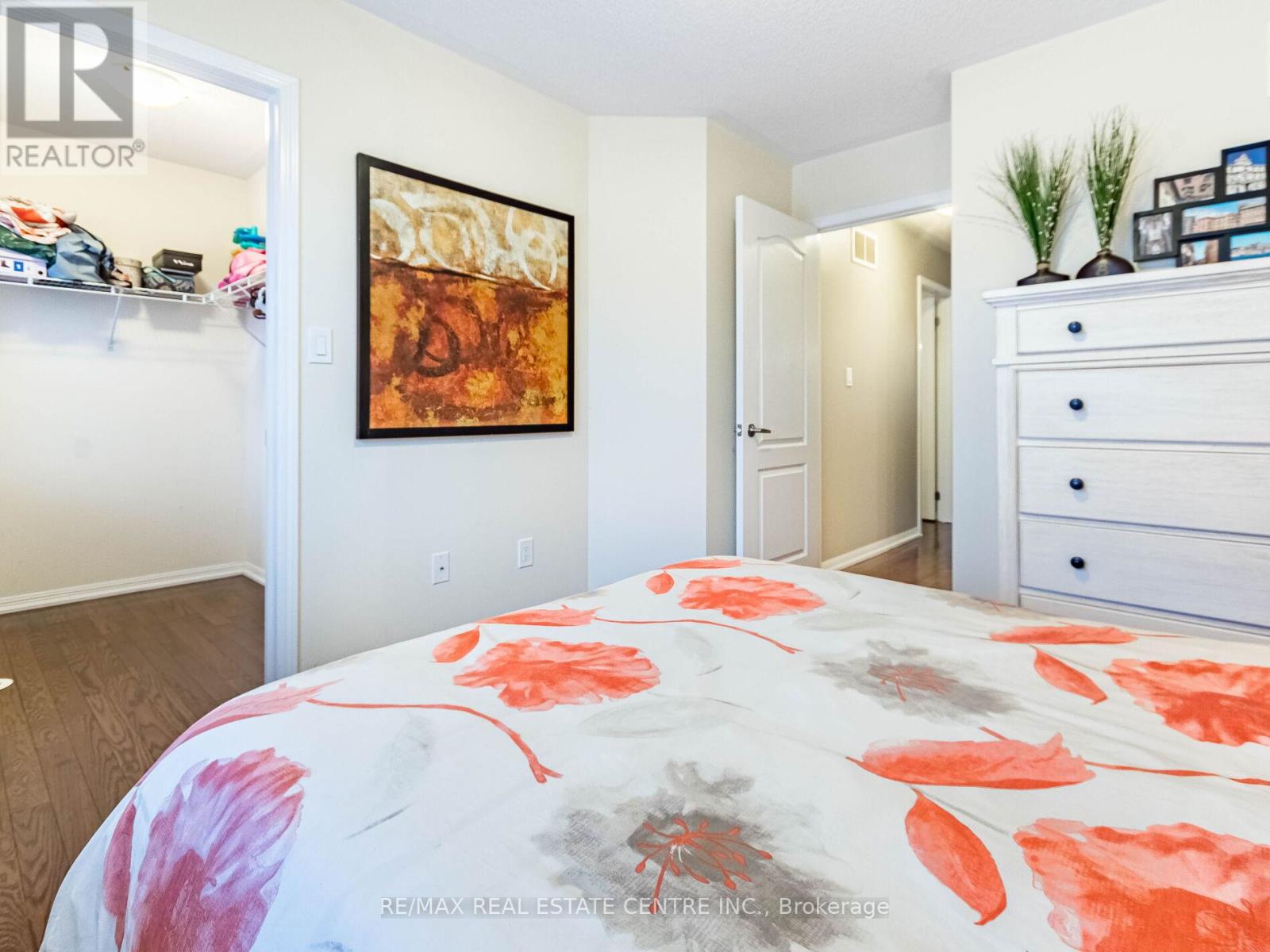 28 Colonel Frank Ching Crescent, Brampton, Ontario  L6Y 5W5 - Photo 10 - W12810884