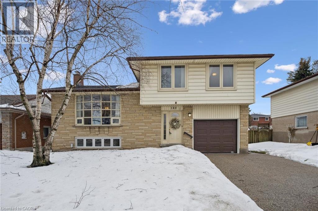 123 Lorraine Avenue, Kitchener, Ontario  N2B 2N1 - Photo 1 - 40800271