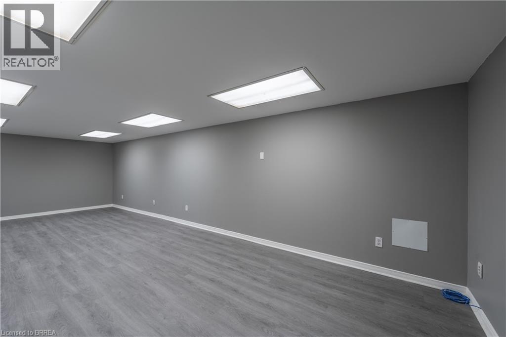 27 Copernicus Boulevard Unit# 8, Brantford, Ontario  N3T 1N4 - Photo 16 - 40791068