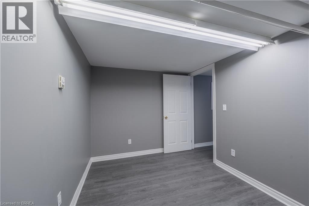 27 Copernicus Boulevard Unit# 8, Brantford, Ontario  N3T 1N4 - Photo 19 - 40791068