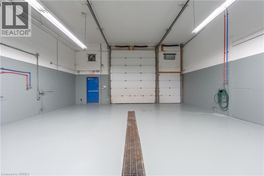 27 Copernicus Boulevard Unit# 8, Brantford, Ontario  N3T 1N4 - Photo 29 - 40791068