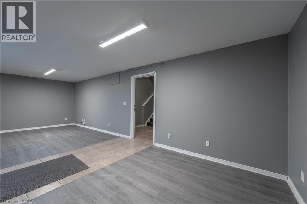 27 Copernicus Boulevard Unit# 8, Brantford, Ontario  N3T 1N4 - Photo 7 - 40791068