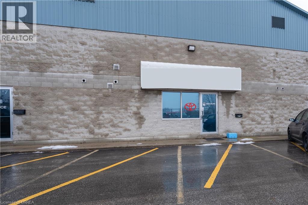 27 COPERNICUS Boulevard Unit# 8, Brantford, Ontario