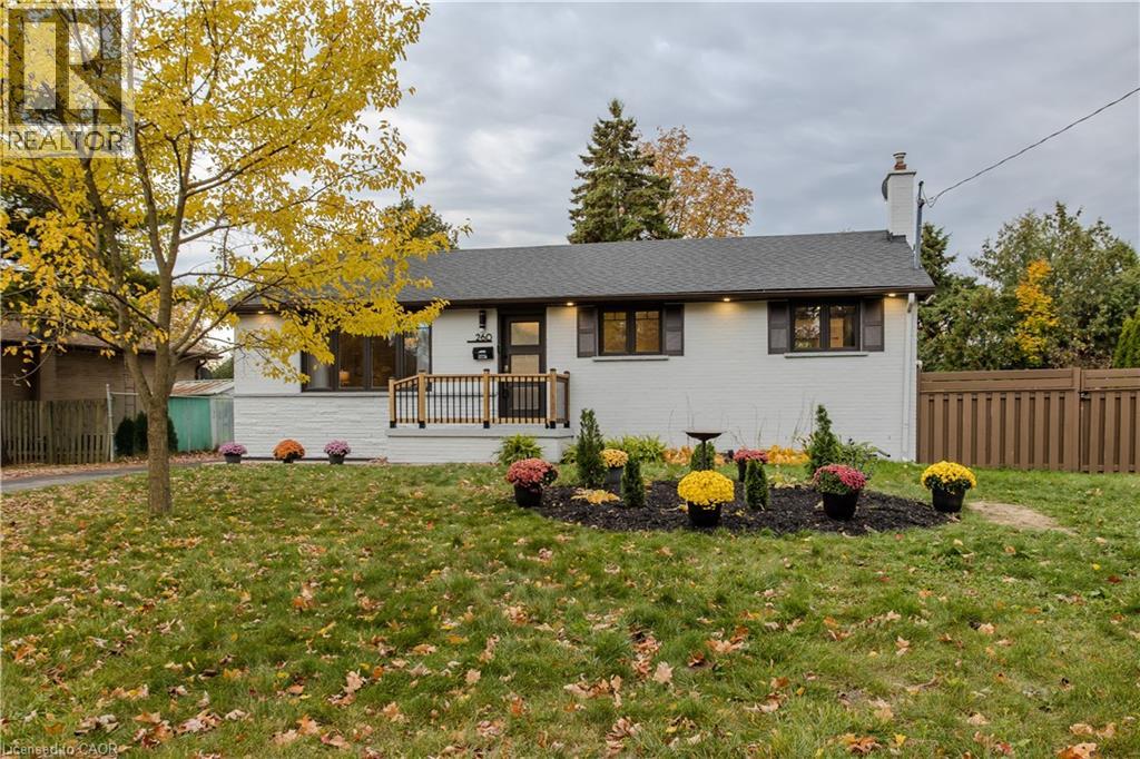 260 Foxbar Road, Burlington, Ontario  L7L 3A3 - Photo 3 - 40793910