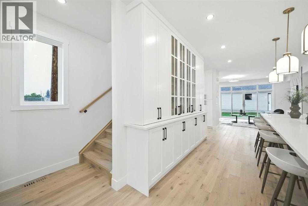 926 21 Avenue Nw, Calgary, Alberta  T2M 1K6 - Photo 9 - A2286973