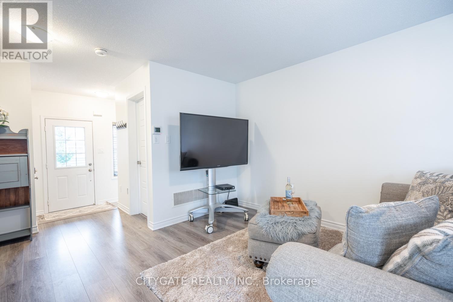 69 Mcmonies Drive, Hamilton, Ontario  L8B 0A5 - Photo 7 - X12810870