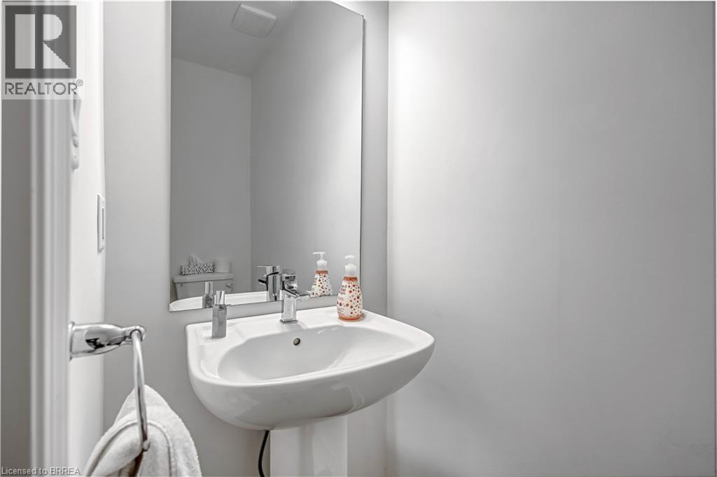 29 Bellhouse Avenue, Brantford, Ontario  N3T 0T7 - Photo 13 - 40806825