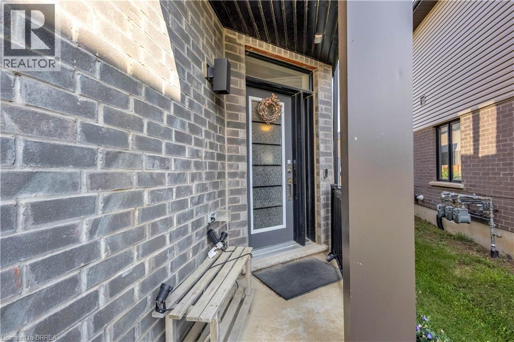 29 Bellhouse Avenue, Brantford, Ontario  N3T 0T7 - Photo 2 - 40806825