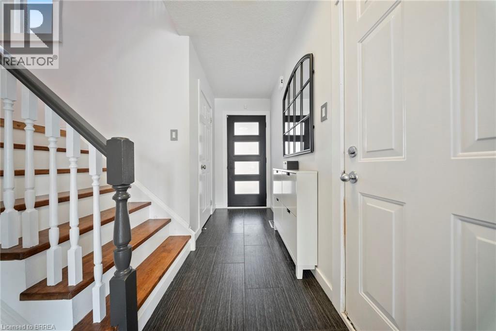 67 Wadsworth Crescent, Cambridge, Ontario  N1S 5A3 - Photo 2 - 40805734