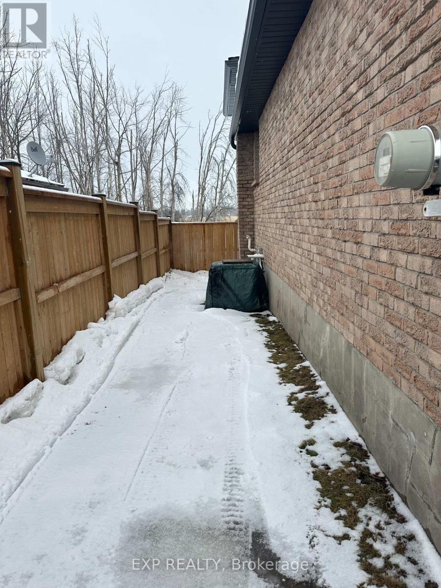 578 Highland Crescent, Brock (Beaverton), Ontario  L0K 1A0 - Photo 33 - N12810934