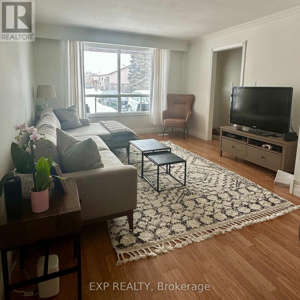 578 Highland Crescent, Brock (Beaverton), Ontario  L0K 1A0 - Photo 5 - N12810934