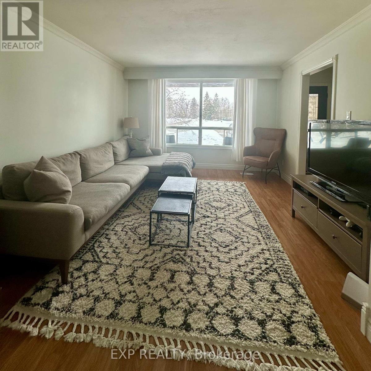 578 Highland Crescent, Brock (Beaverton), Ontario  L0K 1A0 - Photo 6 - N12810934