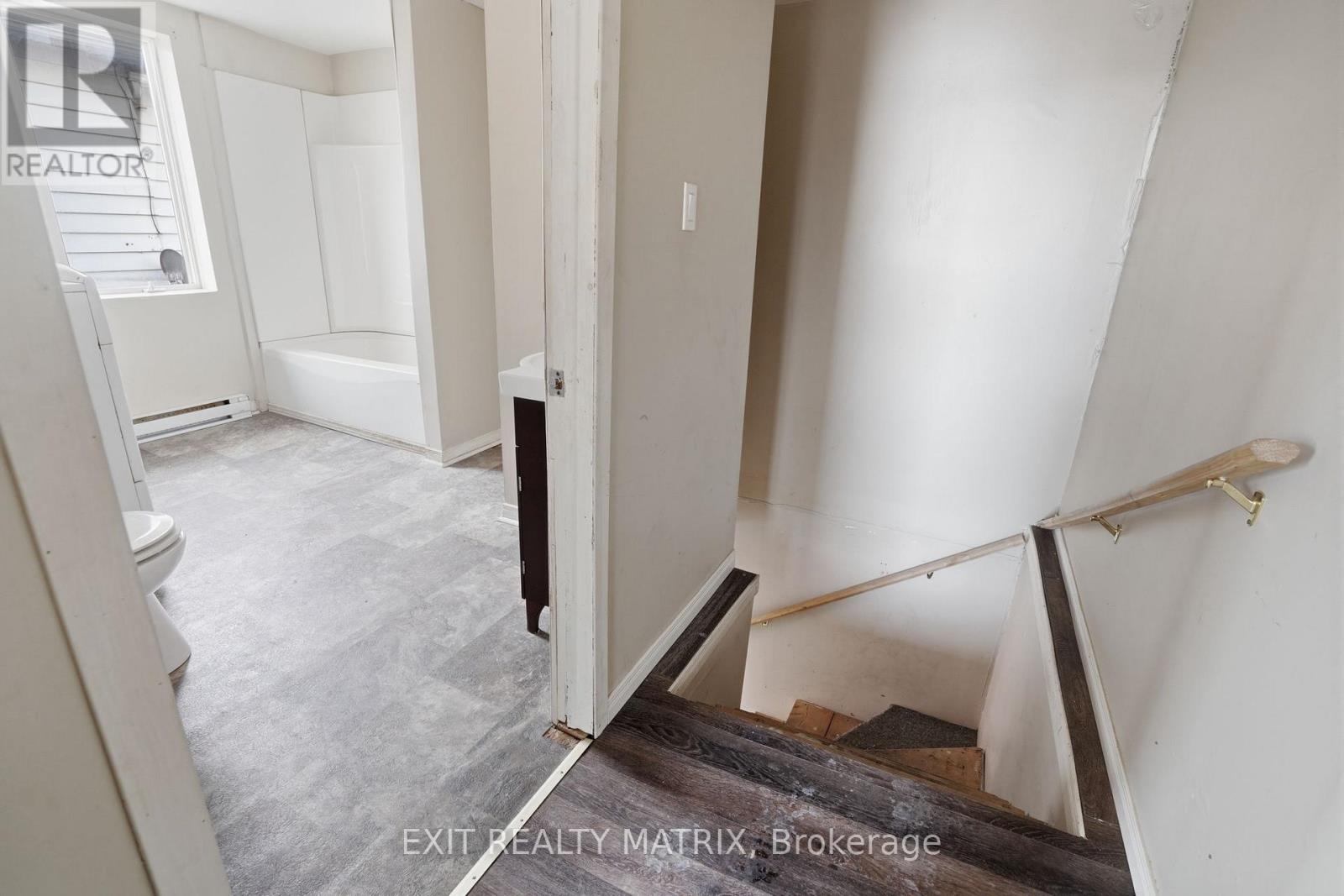 972 Main Street E, Hawkesbury, Ontario  K6A 1B7 - Photo 12 - X12810940