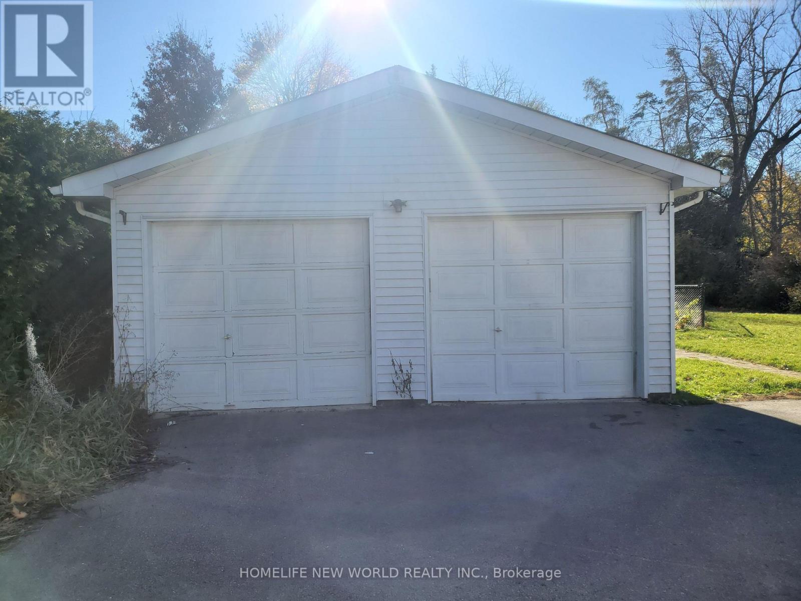 90 Centre Street W, Richmond Hill, Ontario  L4C 3P7 - Photo 17 - N12810876