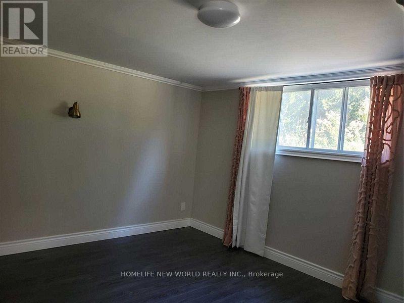 90 Centre Street W, Richmond Hill, Ontario  L4C 3P7 - Photo 13 - N12810876