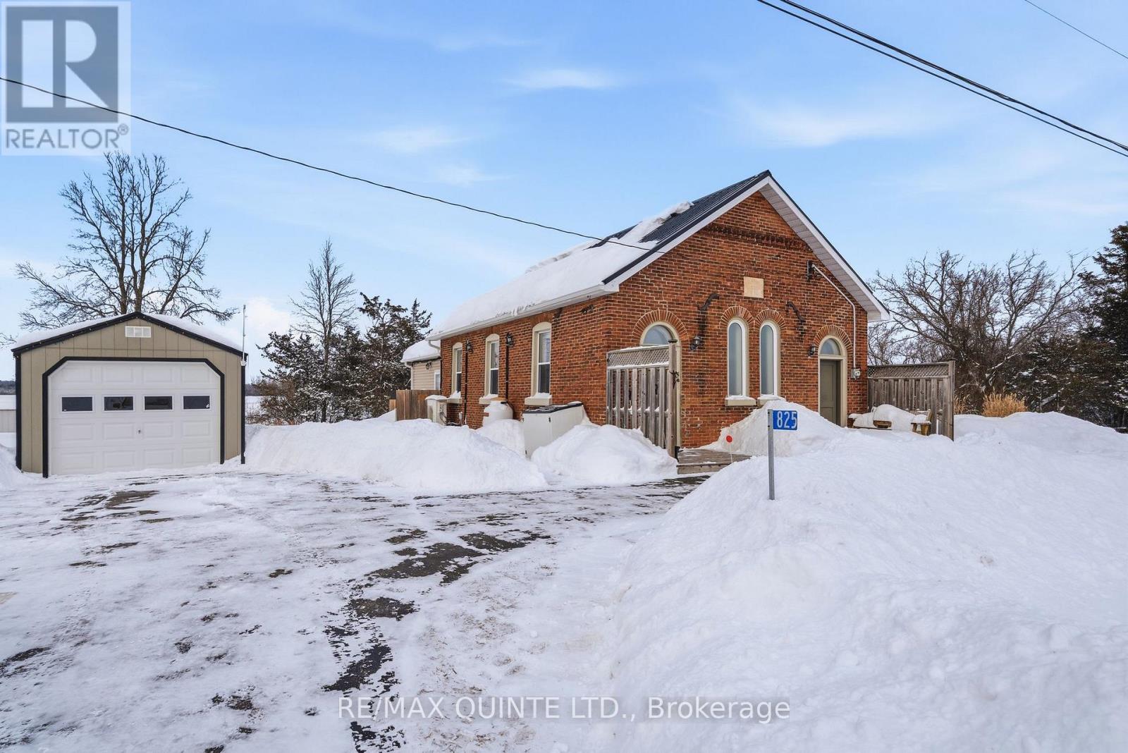 825 Airport Parkway, Belleville, Ontario  K8N 4Z6 - Photo 1 - X12811080