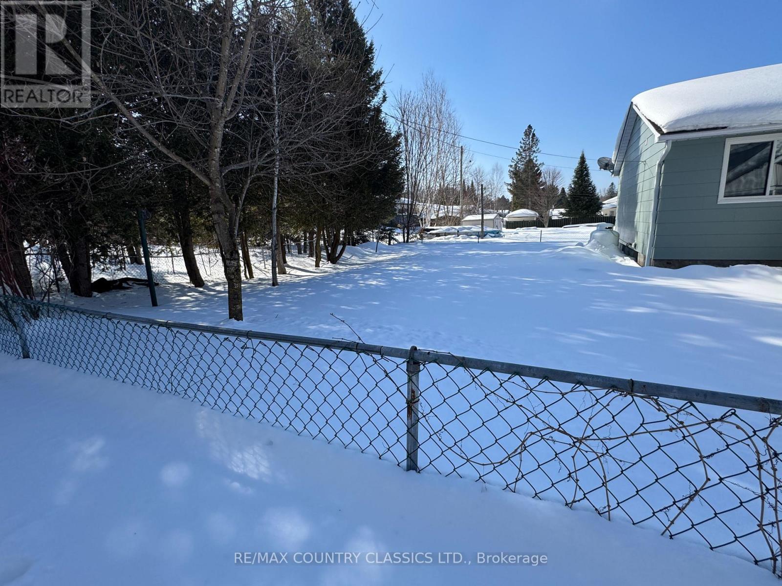 29 Hemlock Street, Highlands East (Bicroft Ward), Ontario  K0L 1M0 - Photo 4 - X12811186