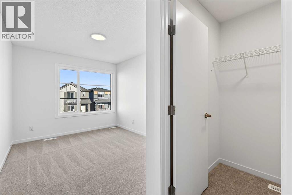 89 Corner Glen Avenue Ne, Calgary, Alberta  T3N 2L7 - Photo 9 - A2253063