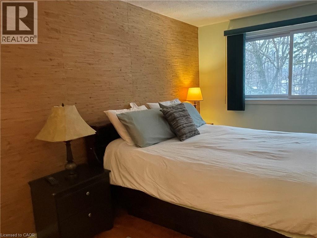 22 Matthew Court, Kitchener, Ontario  N2B 1W6 - Photo 17 - 40805834