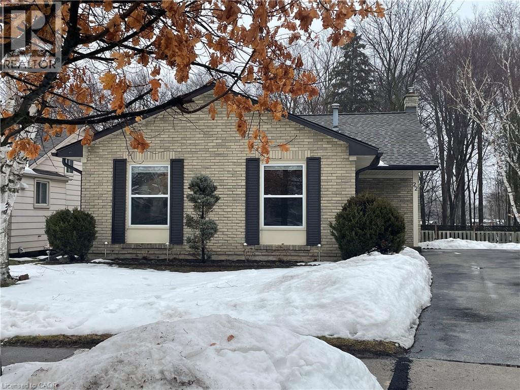 22 Matthew Court, Kitchener, Ontario  N2B 1W6 - Photo 2 - 40805834