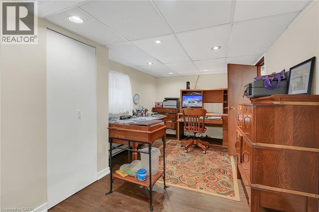 110 Livingston Avenue, Grimsby, Ontario  L3M 1L6 - Photo 17 - 40806575