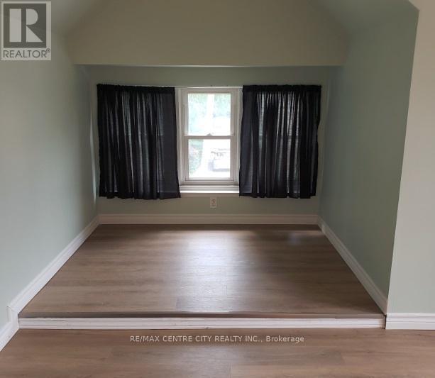 248 Emery Street E, London South, Ontario  N6C 2E2 - Photo 13 - X12810944