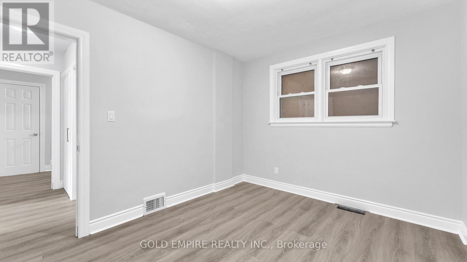 Main - 908 Trafalgar Street, London East, Ontario  N5Z 1G2 - Photo 8 - X12811014