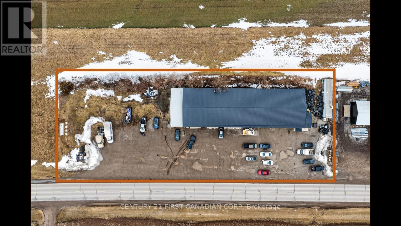 12353 Ridge Line, Chatham-Kent, Ontario  N0P 2C0 - Photo 3 - X12811048