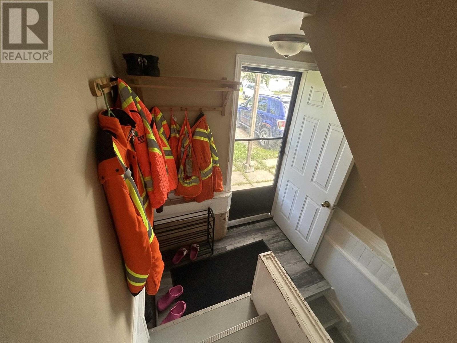 208-210 Mackenzie Ave, Atikokan, Ontario  P0T 1C0 - Photo 36 - TB2600268