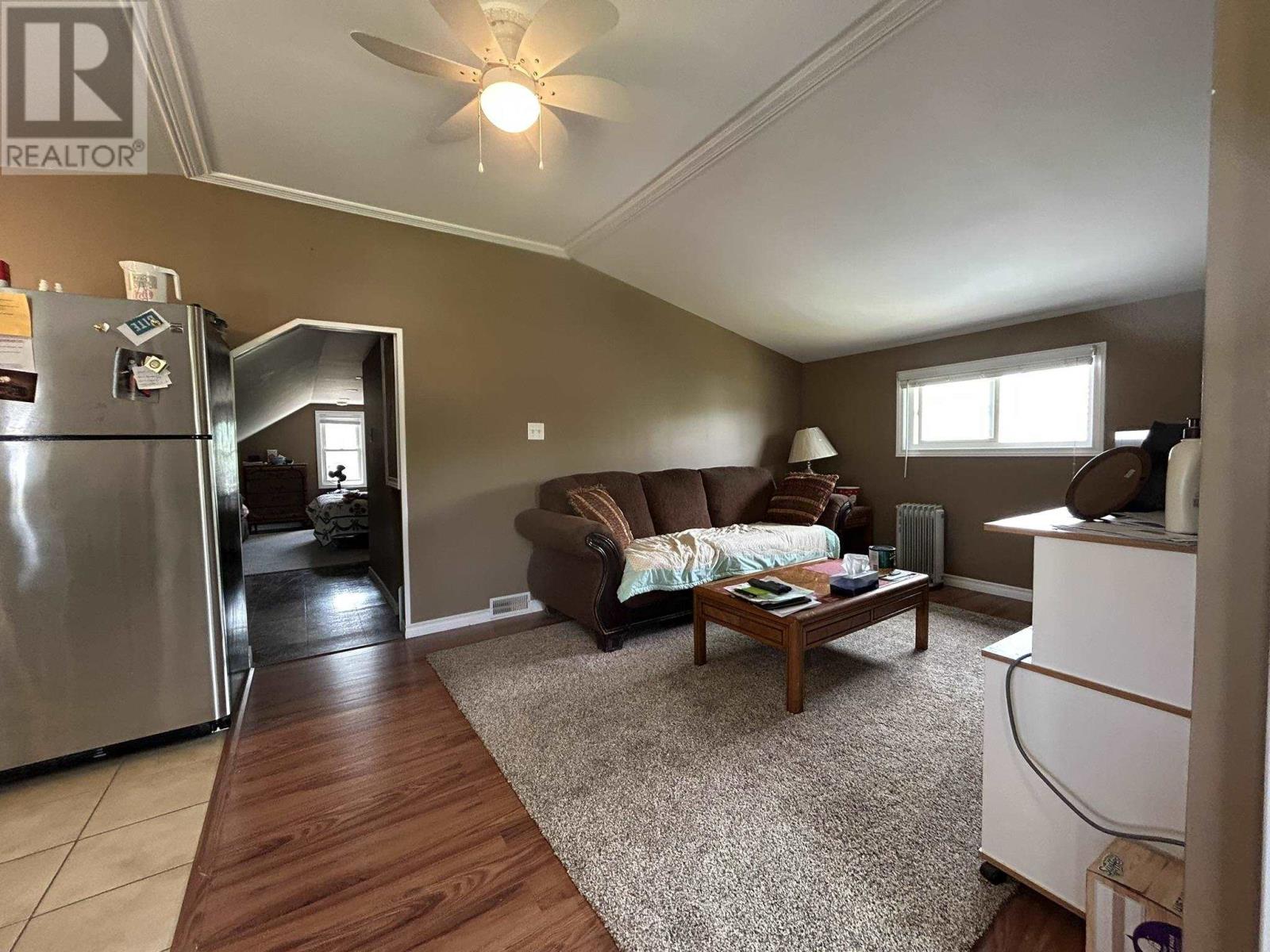 208-210 Mackenzie Ave, Atikokan, Ontario  P0T 1C0 - Photo 4 - TB2600268