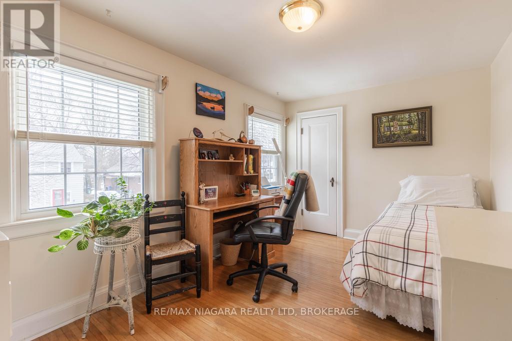 2 Gardiner Place, St. Catharines, Ontario  L2R 1Y8 - Photo 16 - X12811180