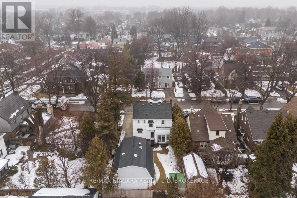 2 Gardiner Place, St. Catharines, Ontario  L2R 1Y8 - Photo 24 - X12811180