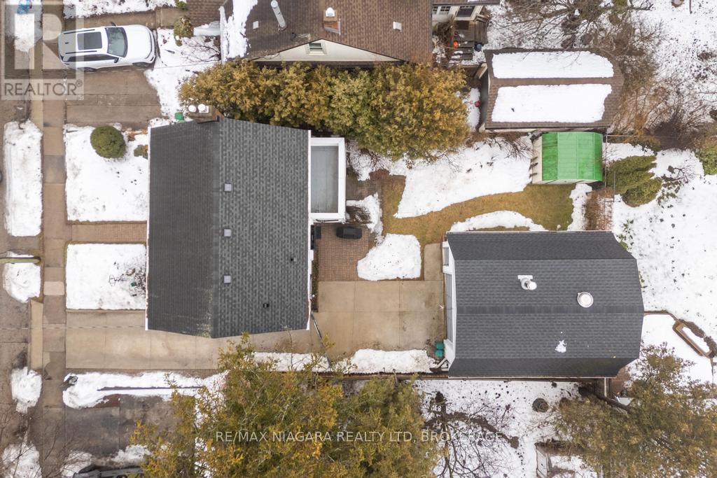 2 Gardiner Place, St. Catharines, Ontario  L2R 1Y8 - Photo 25 - X12811180