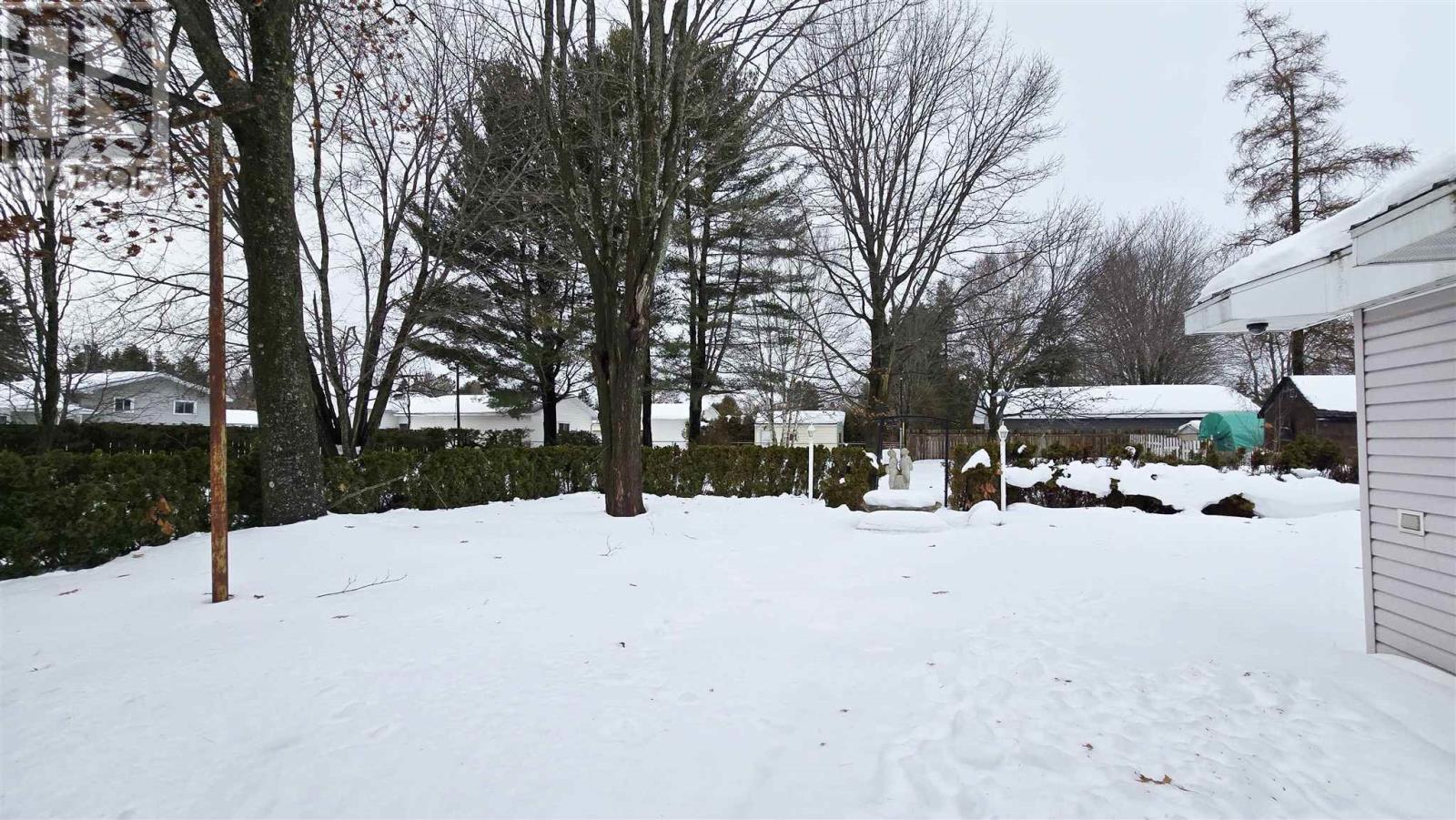 90 Market St, Sault Ste. Marie, Ontario  P6A 4T3 - Photo 40 - SM260073