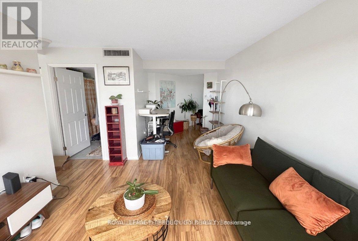 504 - 7 Concorde Place, Toronto, Ontario  M3C 3N4 - Photo 3 - C12810998