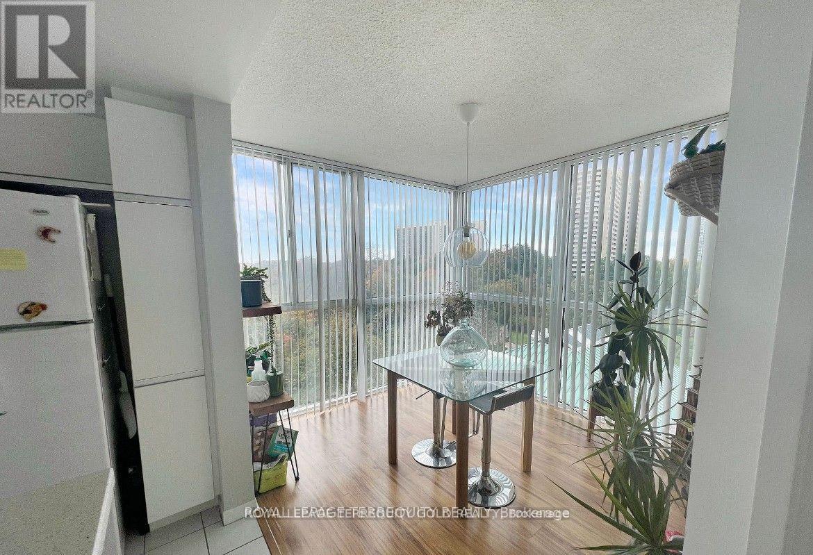 504 - 7 Concorde Place, Toronto, Ontario  M3C 3N4 - Photo 5 - C12810998