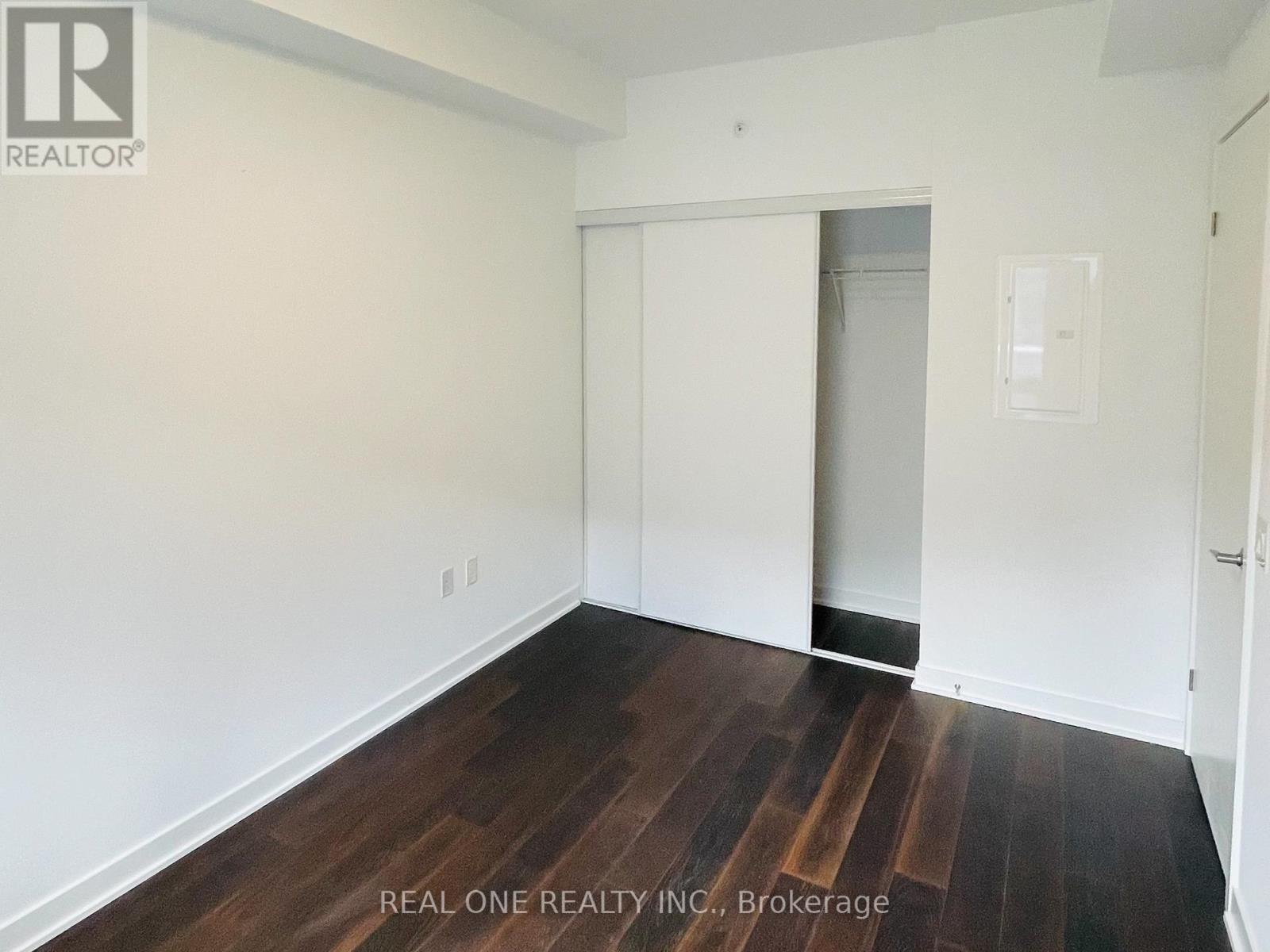 717 - 115 Blue Jays Way, Toronto, Ontario  M5V 0N4 - Photo 3 - C12811098