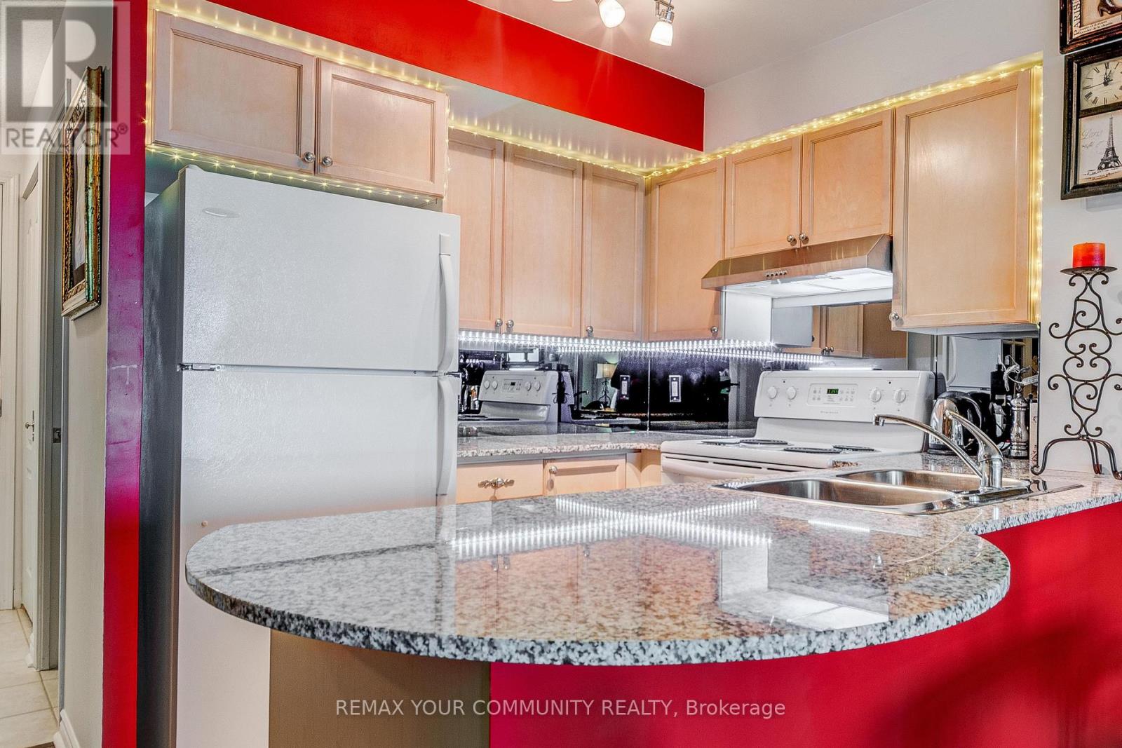 813 - 17 Barberry Place, Toronto, Ontario M2K 1G9 - Photo 10 - C12811168