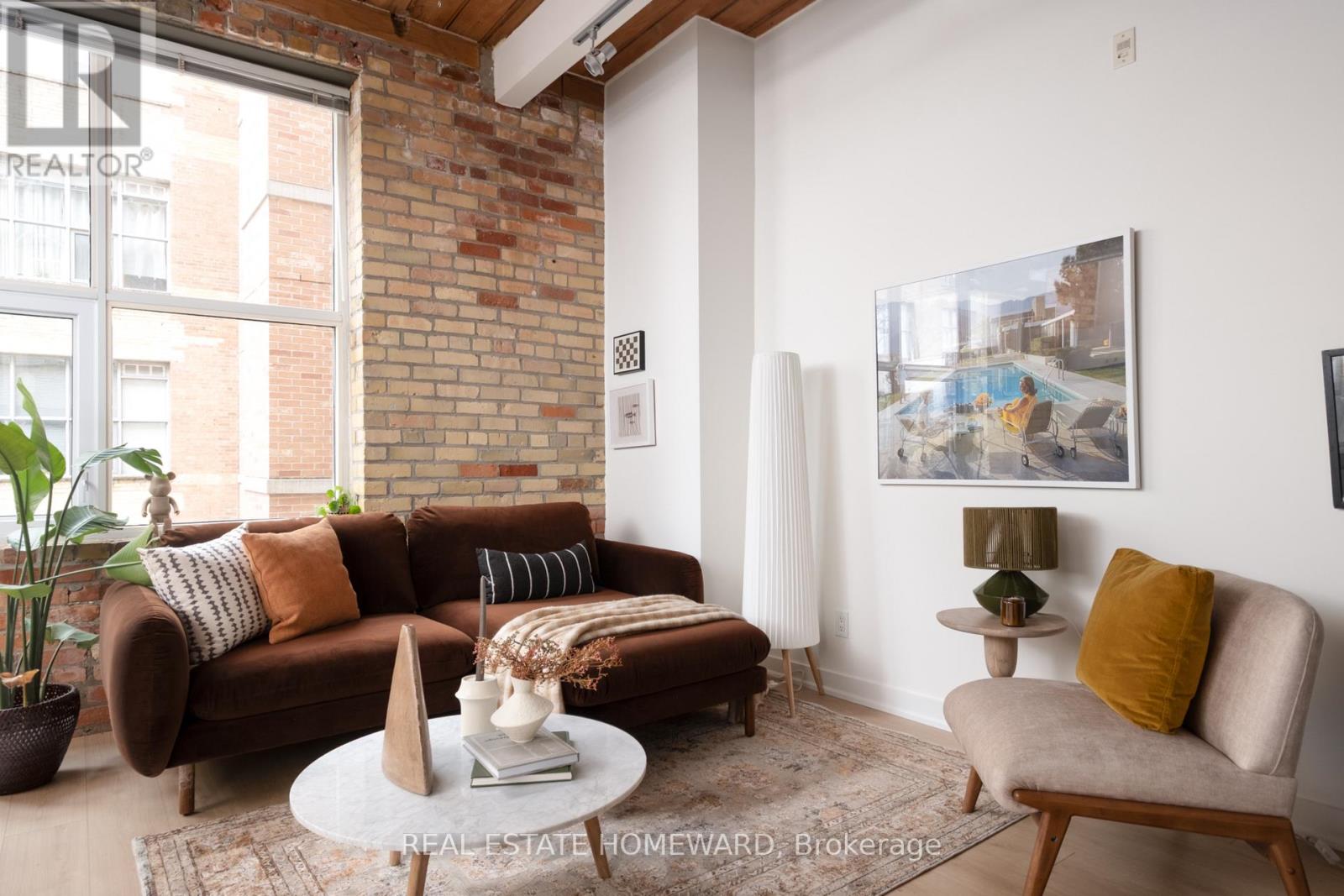 321 - 955 QUEEN STREET W, Toronto, Ontario