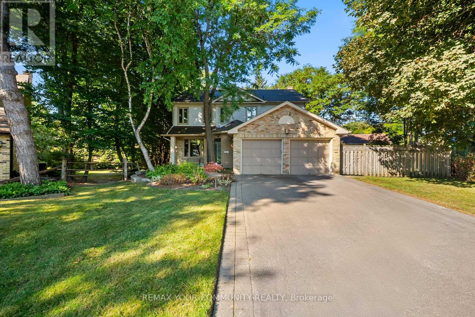 8 SPINNING WHEEL COURT, Markham, Ontario