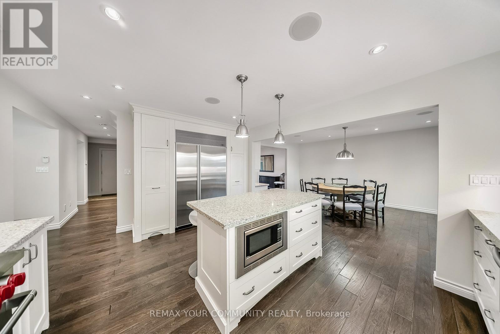 8 Spinning Wheel Court, Markham, Ontario  L3T 1G7 - Photo 10 - N12811046