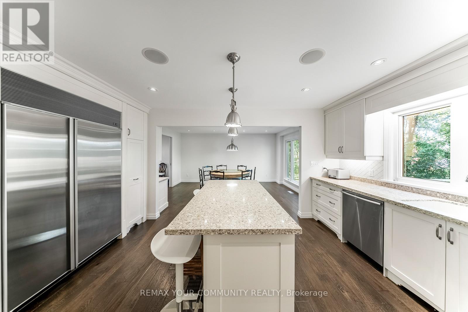 8 Spinning Wheel Court, Markham, Ontario  L3T 1G7 - Photo 11 - N12811046