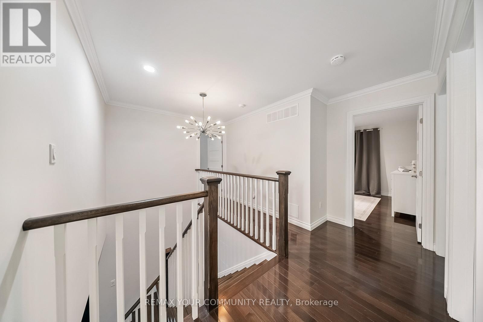 8 Spinning Wheel Court, Markham, Ontario  L3T 1G7 - Photo 23 - N12811046