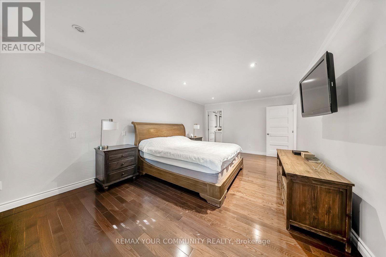 8 Spinning Wheel Court, Markham, Ontario  L3T 1G7 - Photo 26 - N12811046